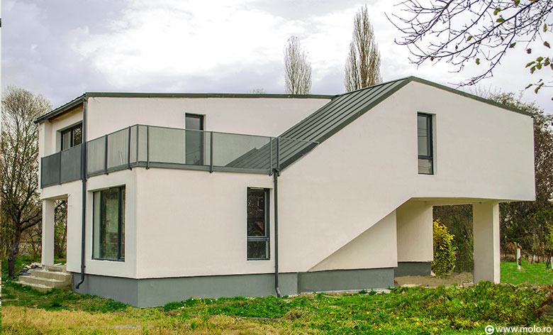 Oizo modern house